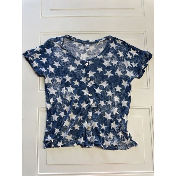 Thomas & Olivia Tops - Thomas & Olivia Womans Blouse Top Blue Small Stars Button Up Star Short Sleeve